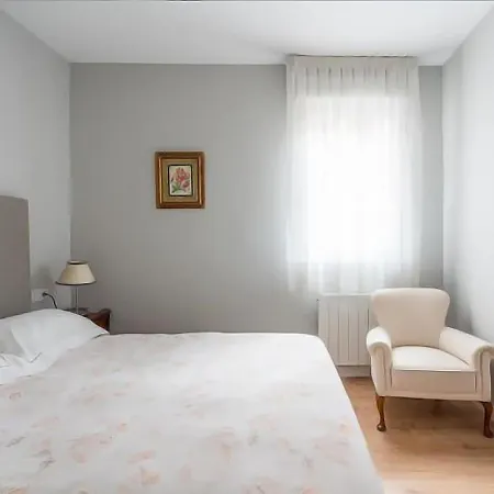 Cosy Apartment Areeta Station Las Arenas Getxo Exterior photo